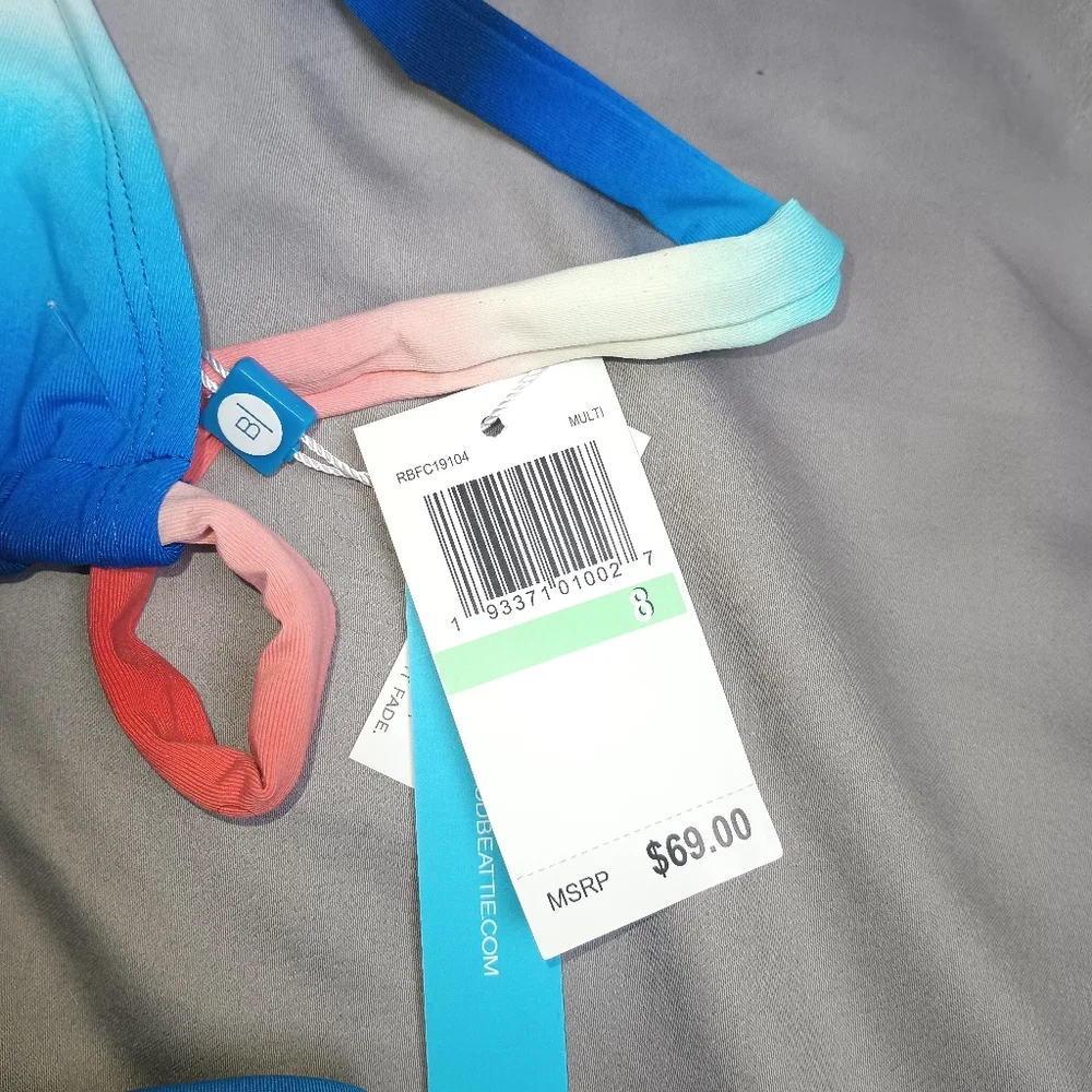 Adorable Bikini - Picture 2 of 3